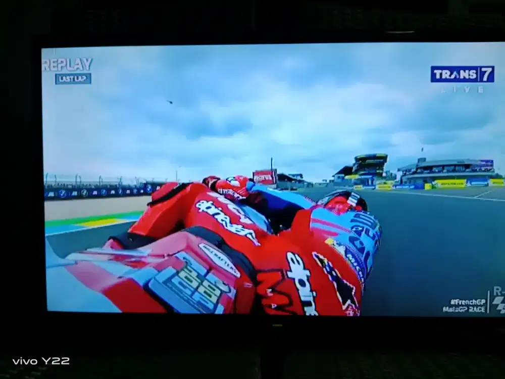 SHARP AQUOS LED 32