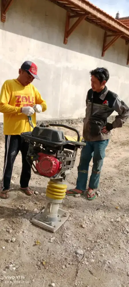Sewa stamper tanah,sewa jackhammer,sewa jackdrill,sewa vibrator cor