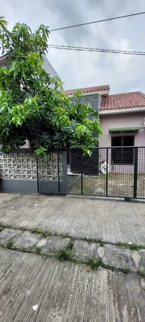 di sewakan 1 Unit Rumah Cluster Graha Jatimelati Asri