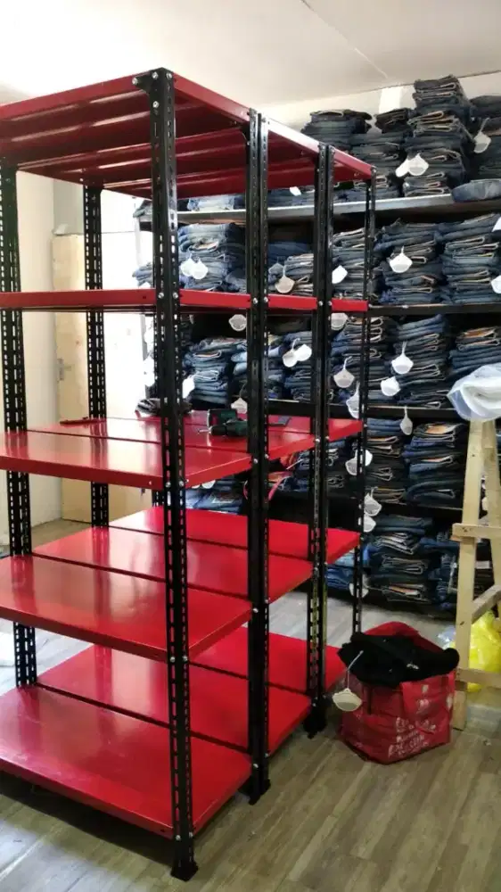 rak besi warna merah kwalitas 1