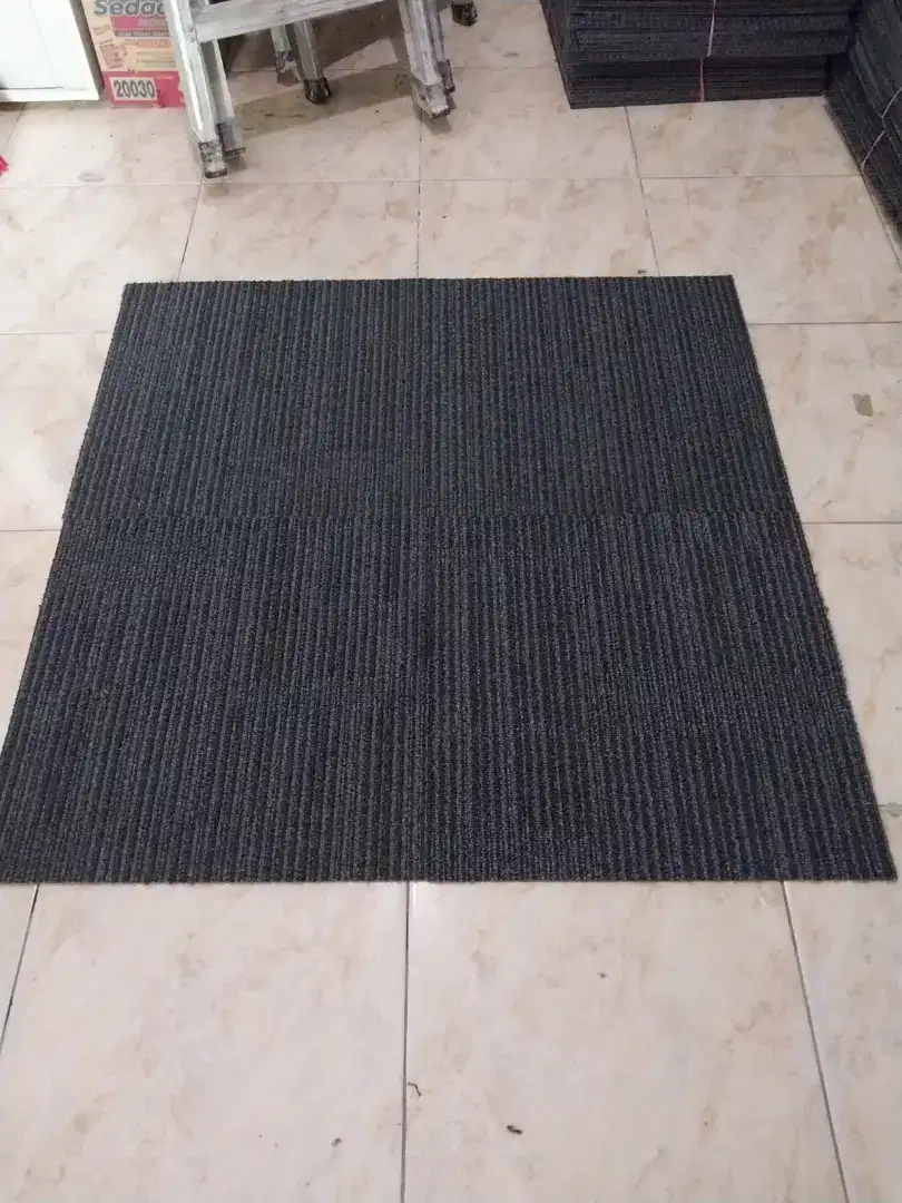 JUAL KARPET TILE BARU UK 50*50 CUCI GUDANG HARGA MURAH