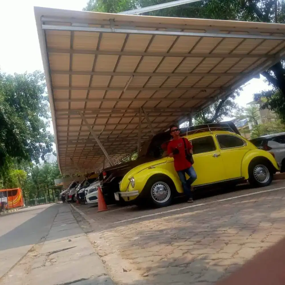 Baja ringan dan plafon