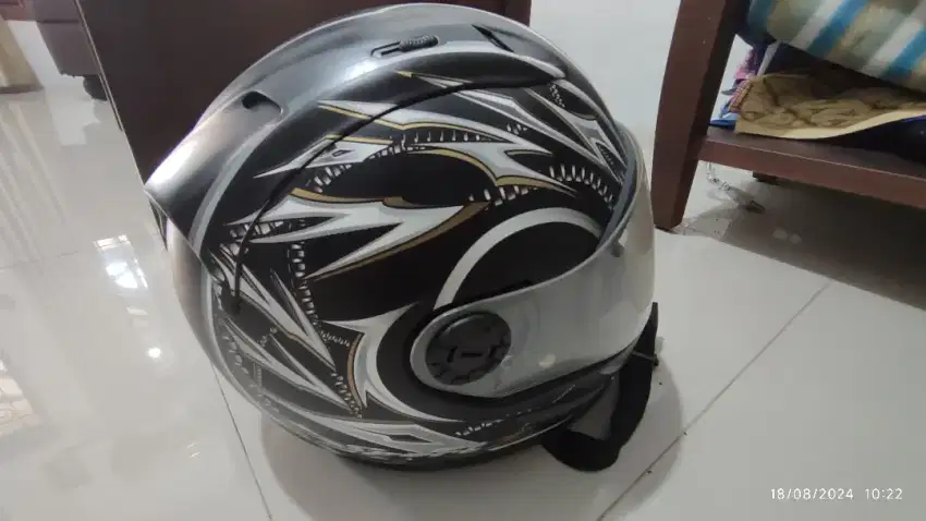 Helm Yamaha Vixion Old