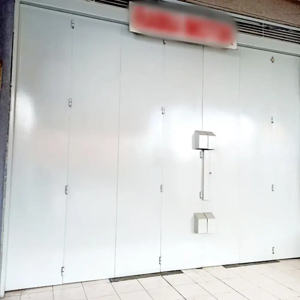 Ruko 3 1/2 lantai Jalan utama ke Lippo Cikarang