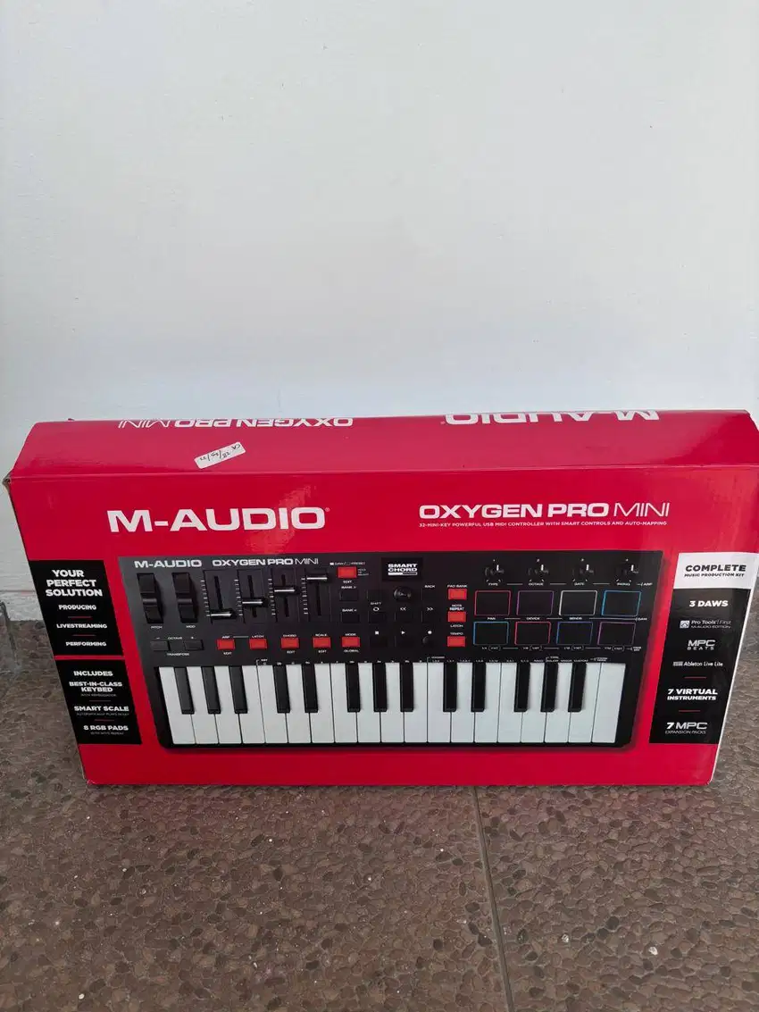 Midi Controller M-Audio Oxygen Pro Mini 32 [LIKE NEW] HARGA TURUN