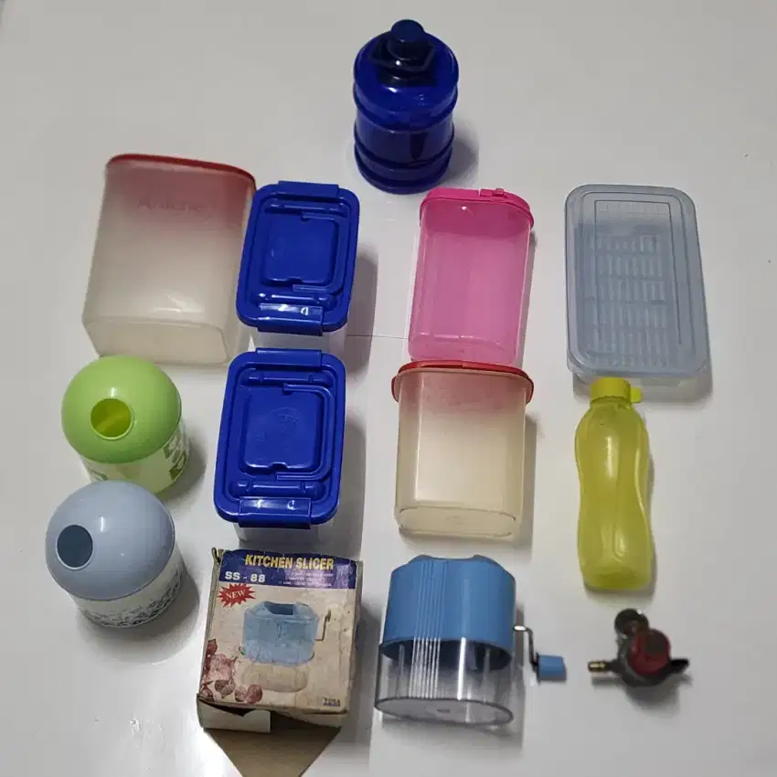 Sepaket Galon Air Kontainer Tempat Air Tissue Botol Pengiris Bawang