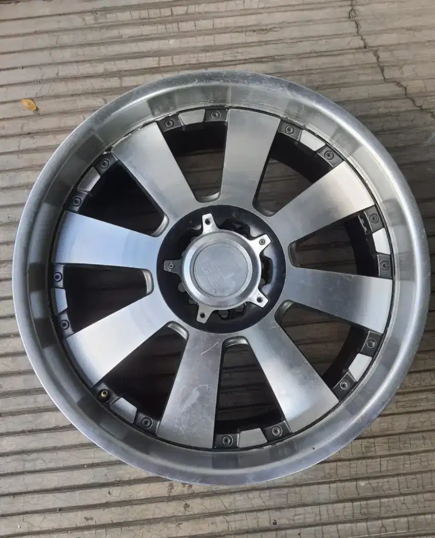 Jual Velg R20 LENSO CONCERTO Made in Thailand hole 5 PCD 114.3 dan 112