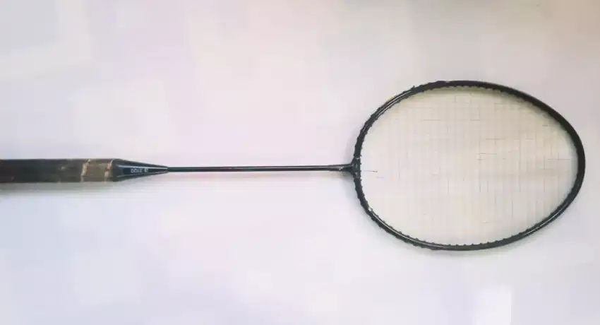 Jual cepat Raket Yonex B 8100