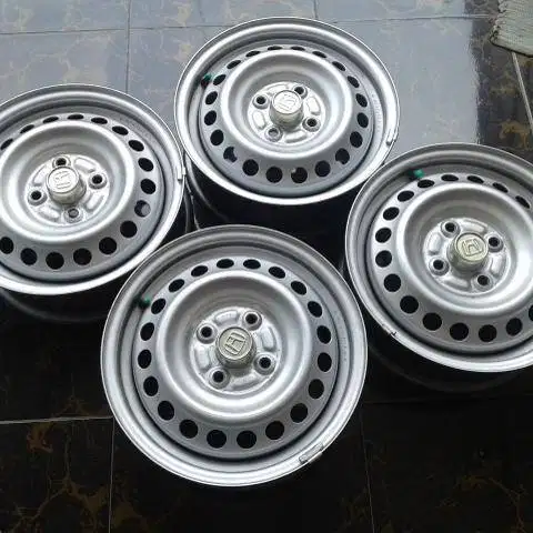 Velg Baru Copotan Ring 14 R14 Lubang 4