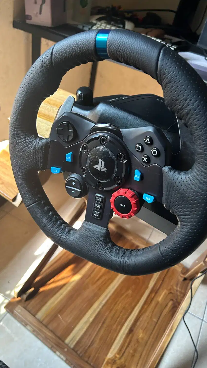 Logitech G29 dan Steering Wheel Stand kayu