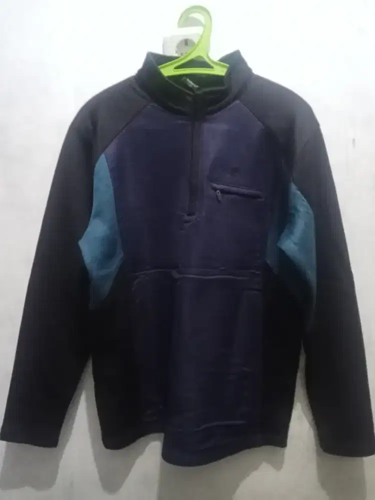 Jaket Sport Hitam Biru