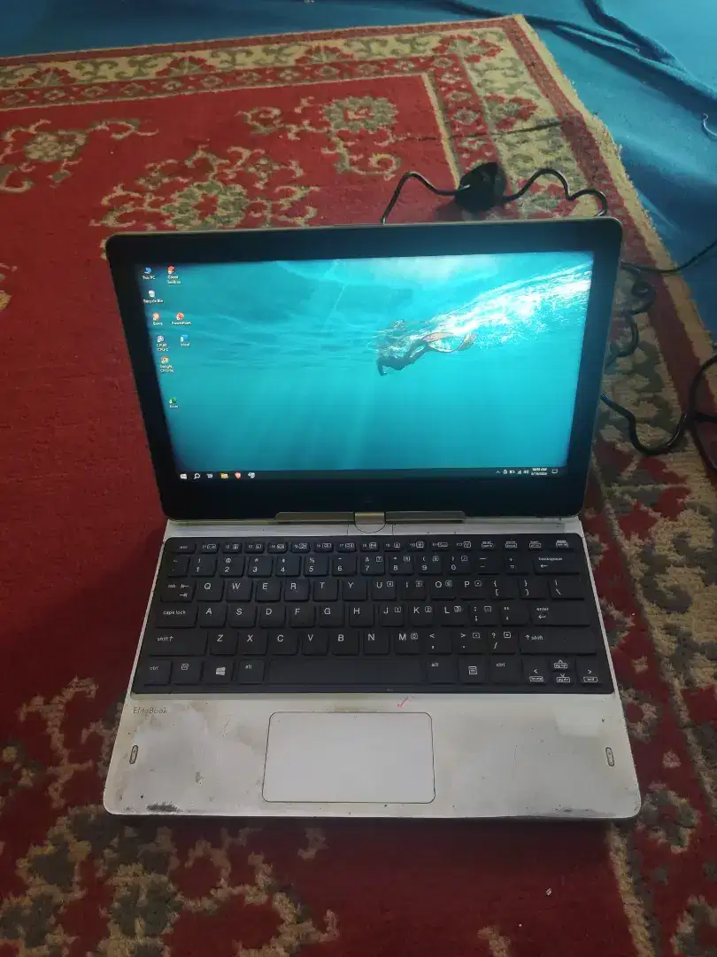 Laptop HP Elitebook Revolve Core i7 Gen 3 Ram 4GB SSD 24GB (Bahan)