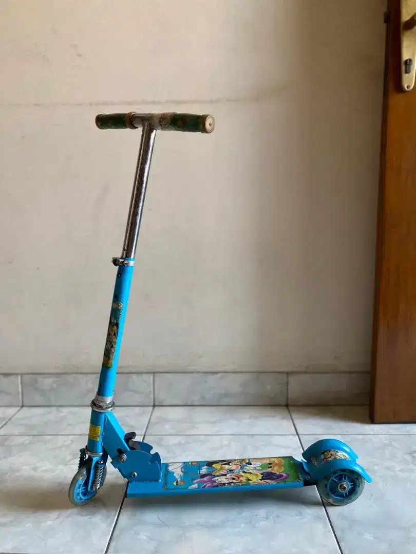 SCOOTER RODA TIGA