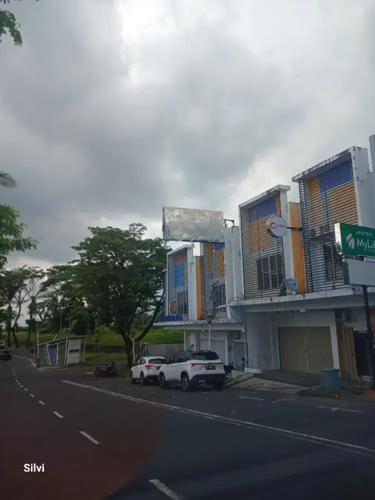Disewakan Ruko 2lt di CitraLand Manado