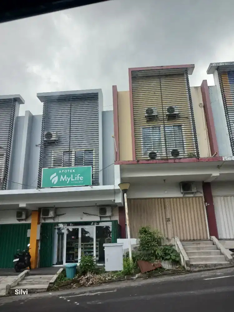 Disewakan Ruko 3lt di CitraLand hadap ringroad Manado