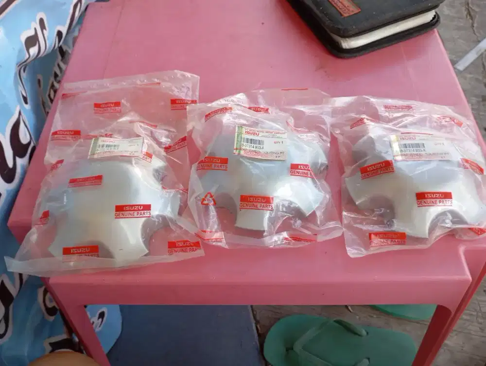 Cap Wheel Touring P1 Isuzu Panther