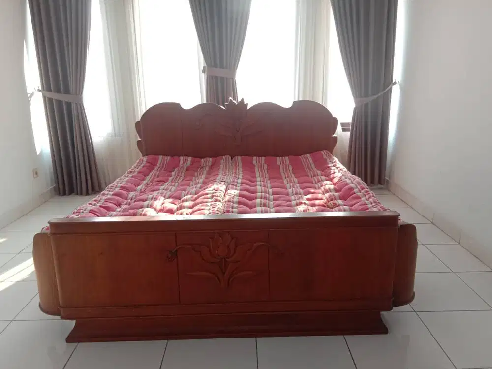 Tempat tidur jadoel  Teratai jepara