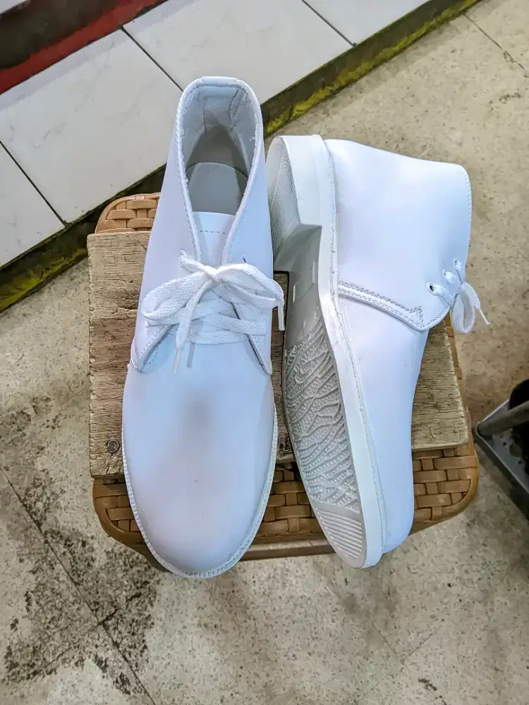 Sepatu PDH Tali Kulit Asli Wrn PUTIH