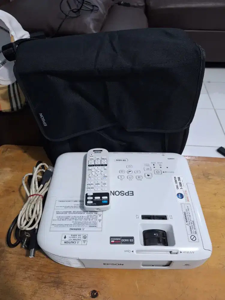 Terima beli proyektor bekas atau rusak