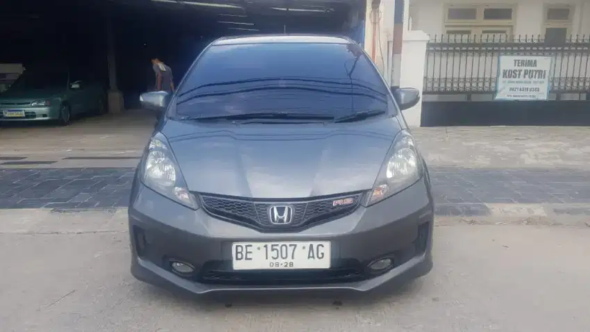 JUAL MOBIL JAZZ 1,5 RS MT (Nago)