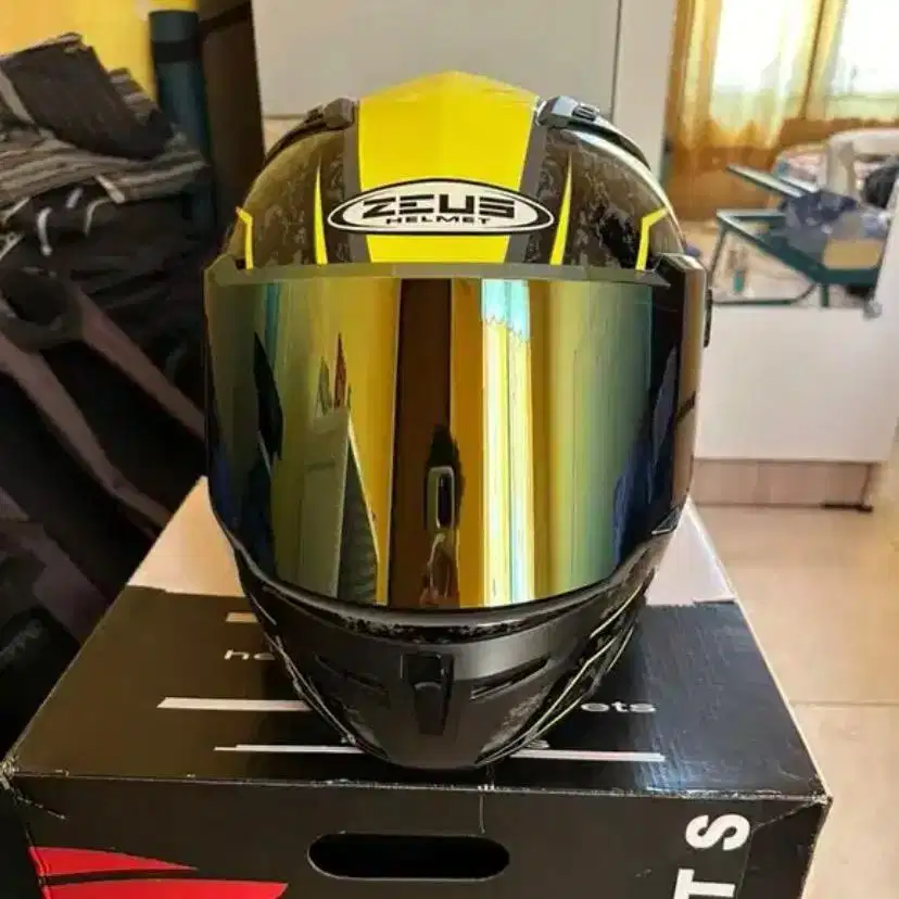 Jual Helm Zeus ZS-813 Second