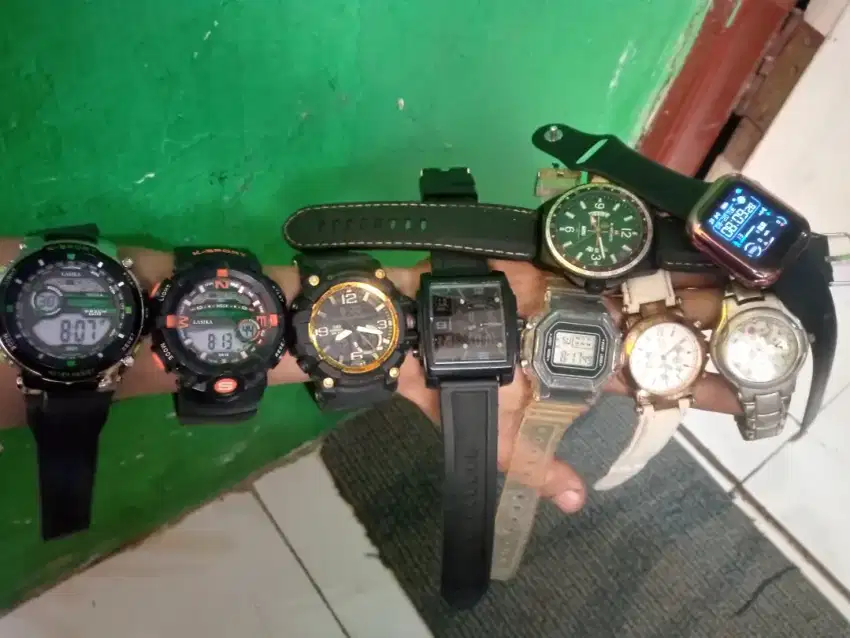 Jam tangan normal analog digital di Jagakarsa Jakarta Selatan