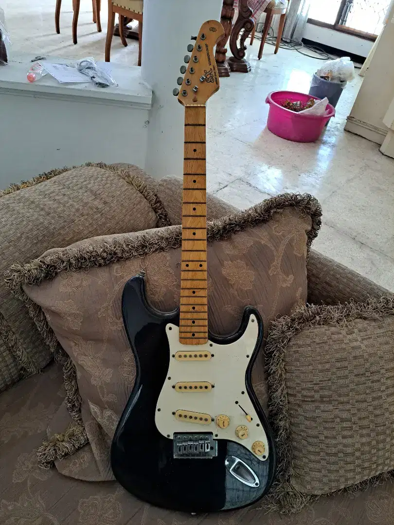 SX CUSTOM HANDMADE TRADITIONAL SERIES STRAT