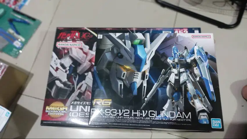 Box Gundam unicorn Mega size Original Bandai