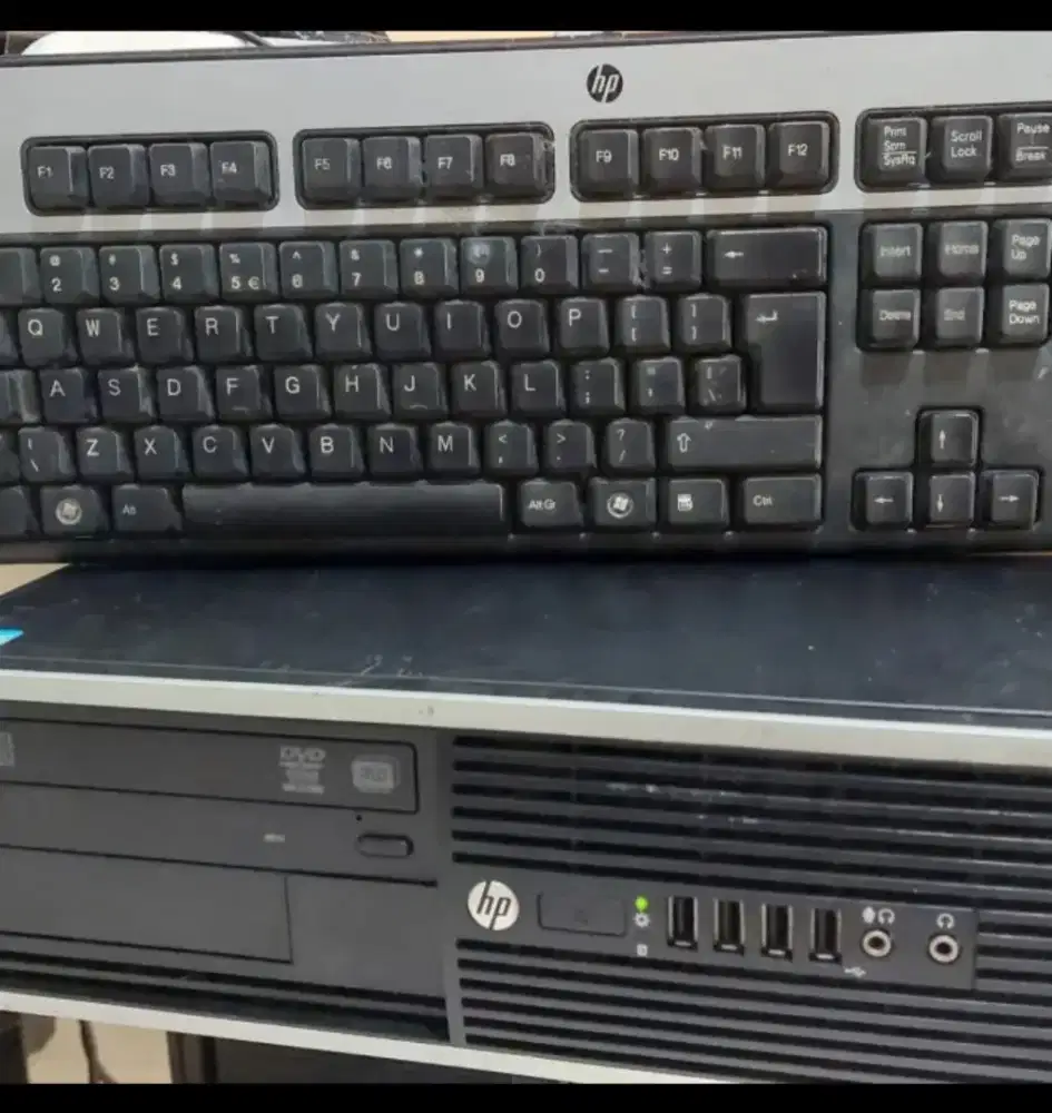 Pc hp compag i7 8200 bagus