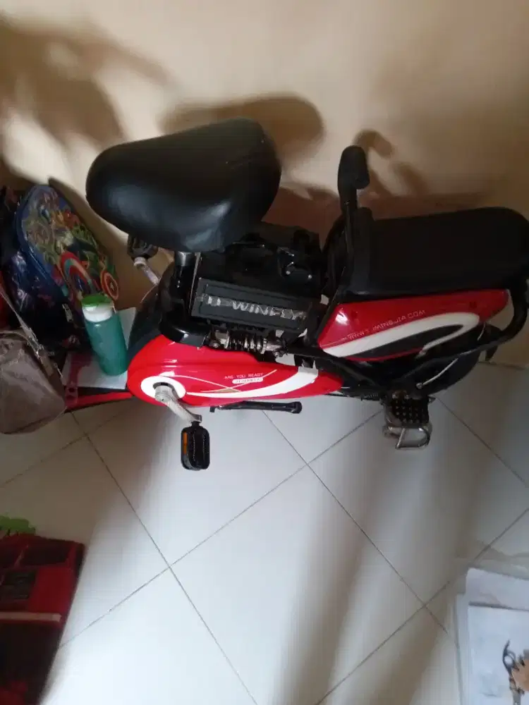 Sepeda listrik merk uwinfly