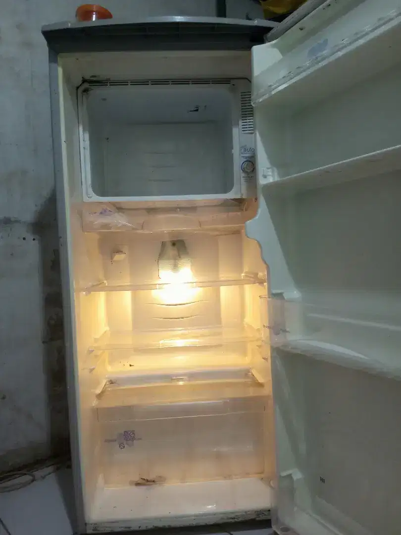 Kulkas bekas, refrigerator