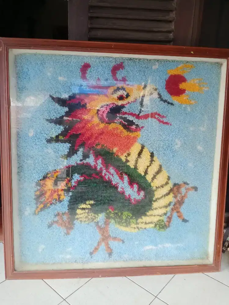 DIJUAL LUKISAN NAGA BENANG WOL 113 x 115 harga 1.500.000