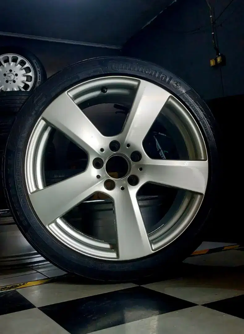 Velg R18 Mercedes W212 E250