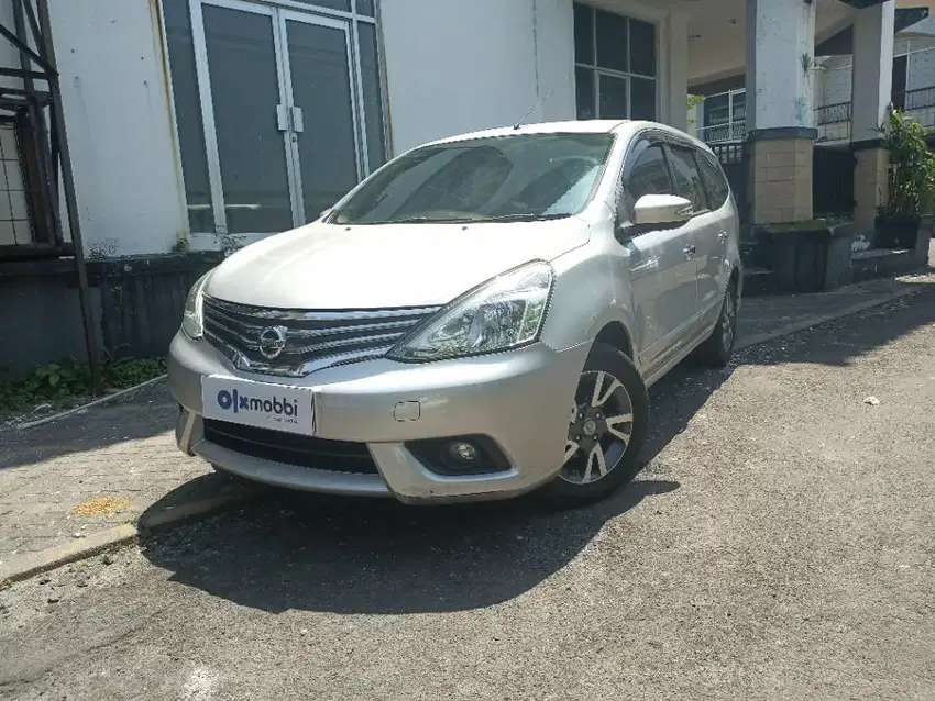 like new - NISSAN GRAND LIVINA 1.5 XV BENSIN M/T 2018 SILVER