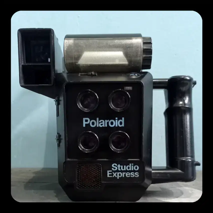 Kamera polaroid antik made in USA Untuk display dan koleksi