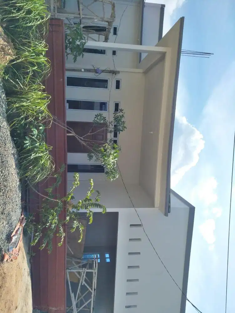 DIJUAL RUMAH SIAP HUNI SUDAH DI RENOV ULANG BANGUNANNYA