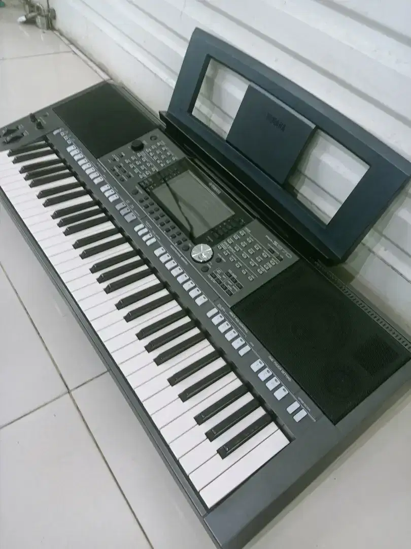 Keyboard Yamaha PSR S 970