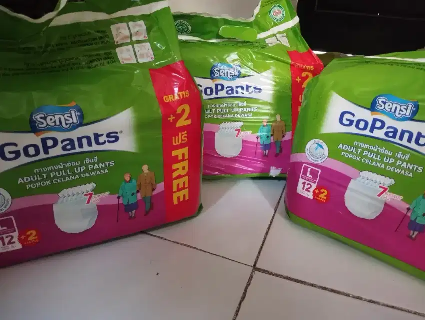 Jual Pampers merk sensi 3 ball