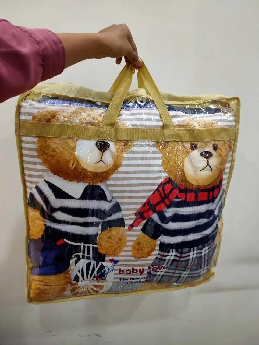 Set Bantal Guling Selimut Teddy Bear Sukomanunggal