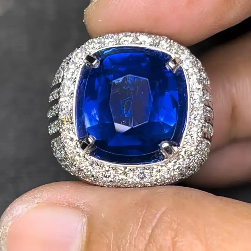 Natural Blue Sapphire 11.38 cts