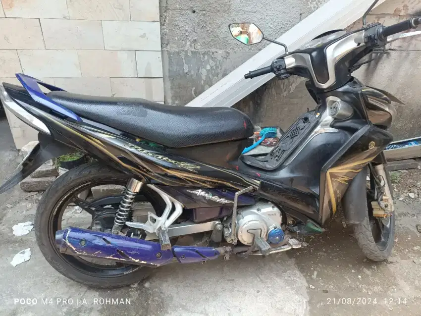Di jual zupiter Z Robot masih bagus. Cocok untuk harian