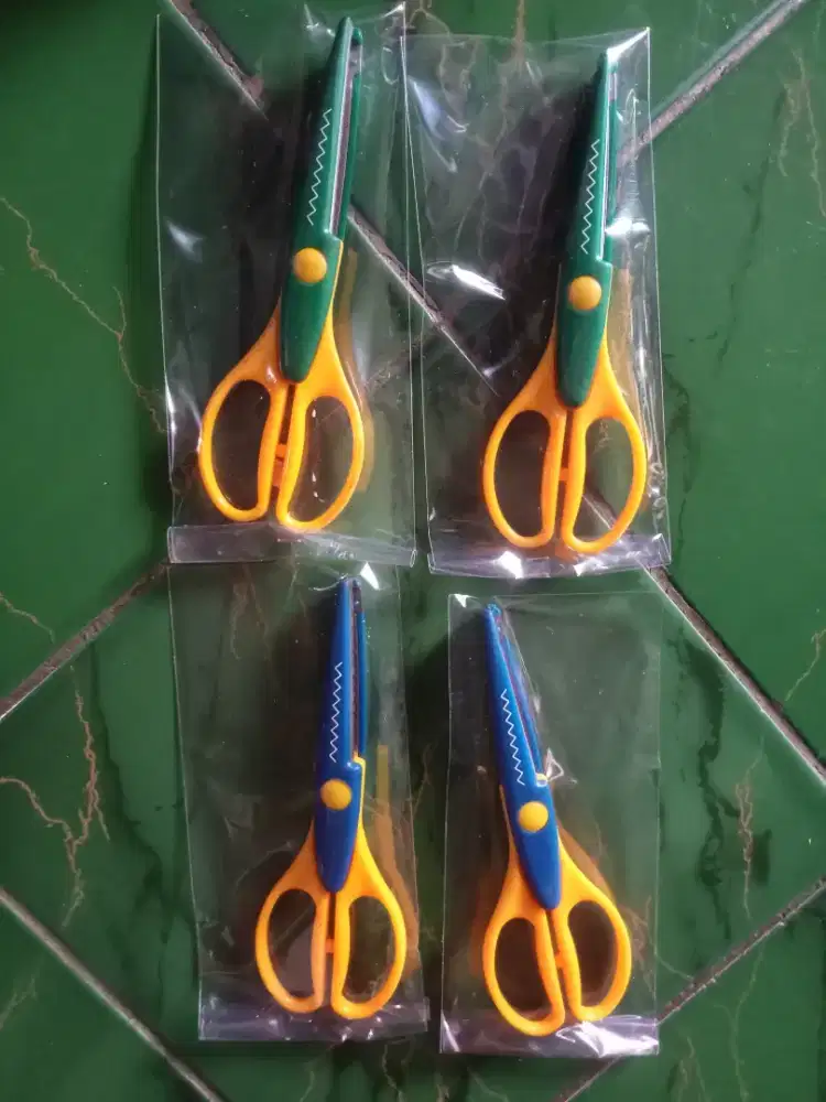 4 GUNTING BESAR BARU GERIGI ZIGZAG