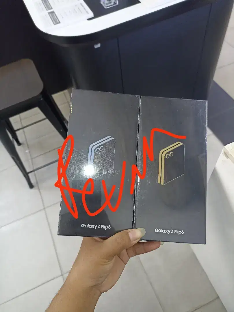 Samsung Z Flip6 5G 12/512 Resmi sein indonesia 1 tahun