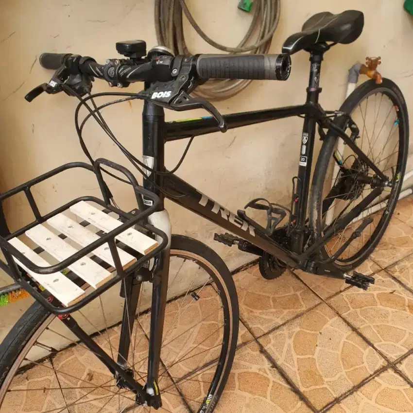 Sepeda TREK Hybrid Balap Touring TREK FX 700c 100%Original, baru 15jt