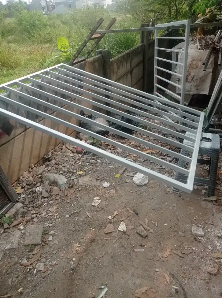 Jasa las. Pembuatan kanopi.reling.garasi dll