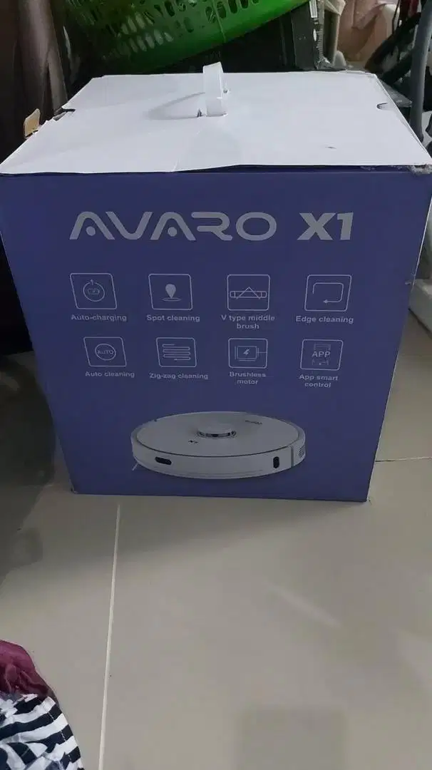 Mesin robot pembersih lantai avaro