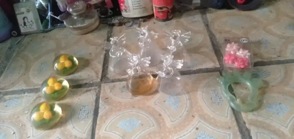 Slhkn plh slh 1 paket dr hiasan lemari pajang dll unik bgs murah sj