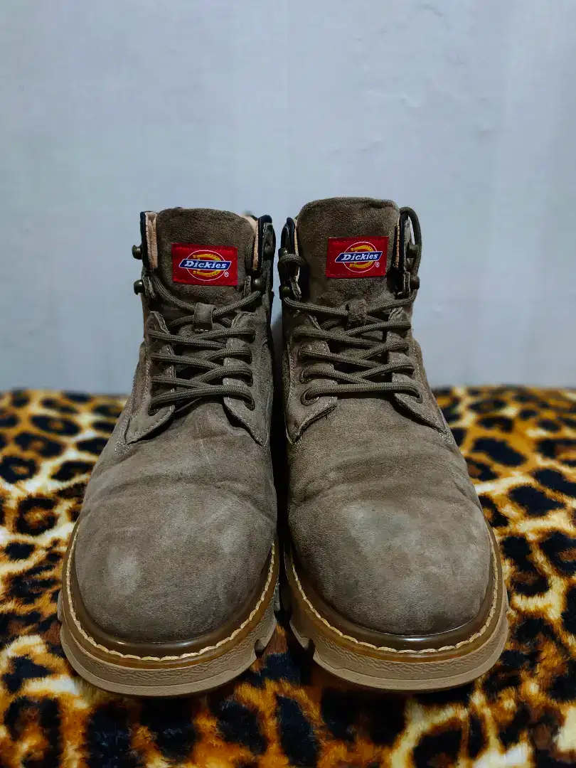 Sepatu boots dickies size 42