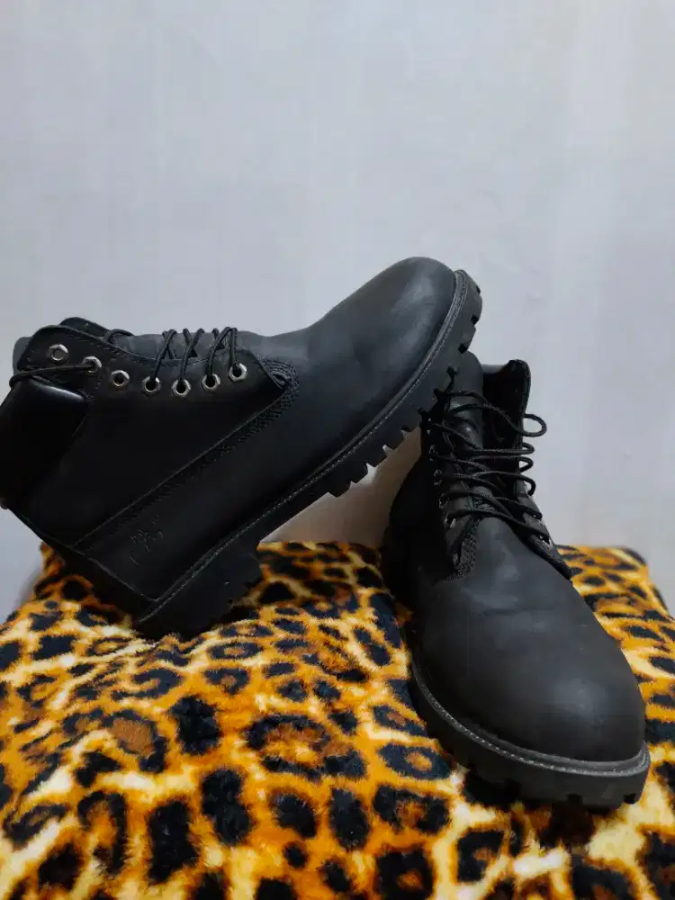 Sepatu boots Timberland