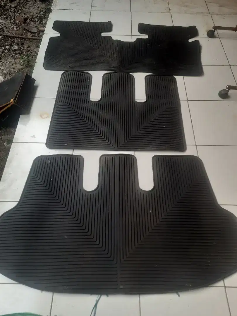 Karpet mobil innova reborn